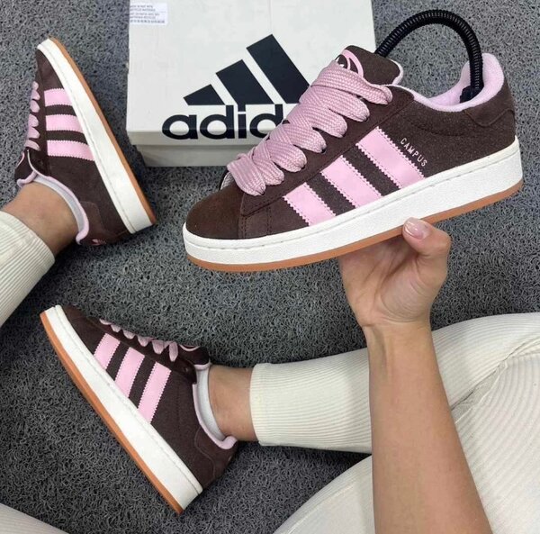 Rose Adidas campus