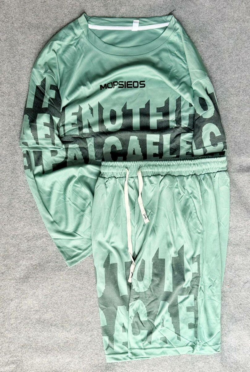 Ensemble de sport coloré