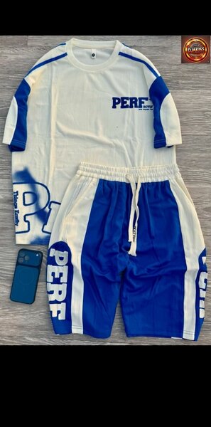 Ensemble de sport décontracté