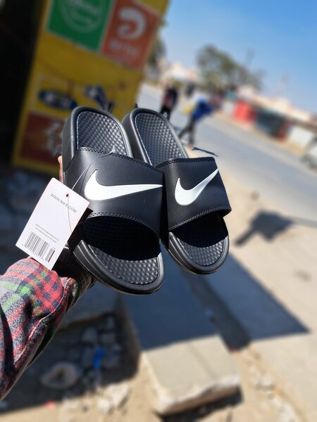 Unisex slides