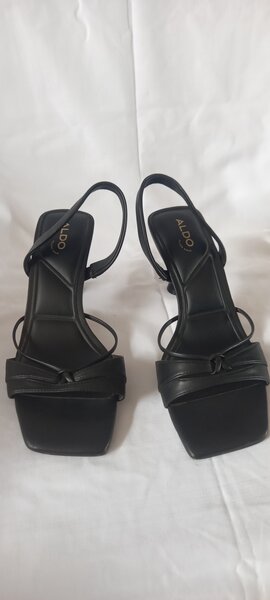 Sandales élégantes multicolores