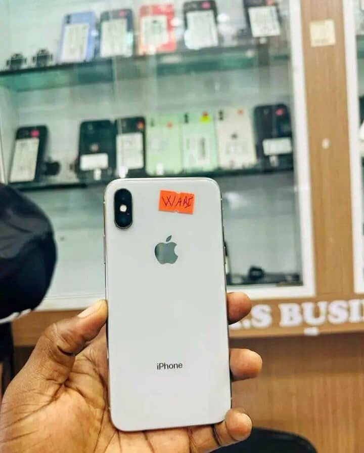 iPhone X 64GB Argent