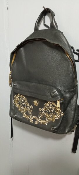 Sac à dos en cuir élégant