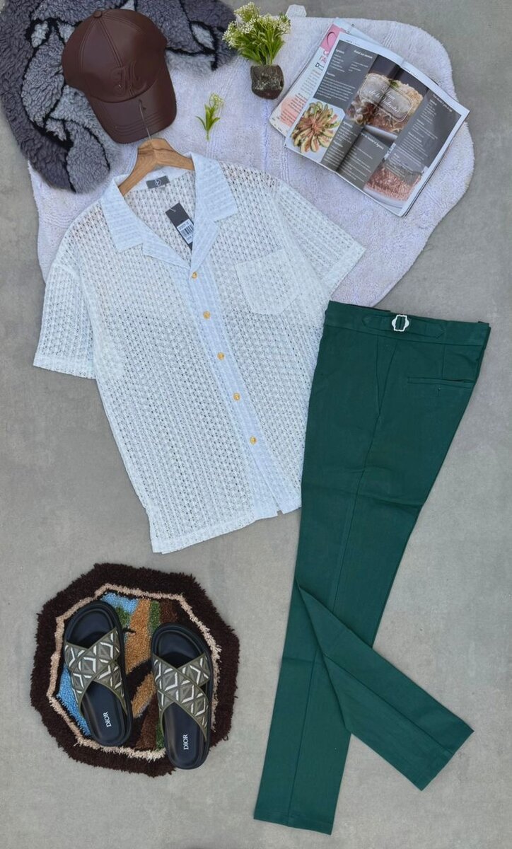 Chemise blanche en dentelle élégante