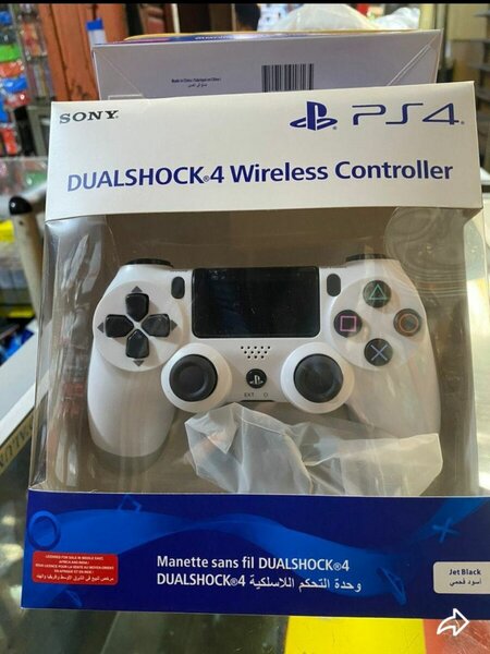 Console PS4 avec Manette Sans Fil