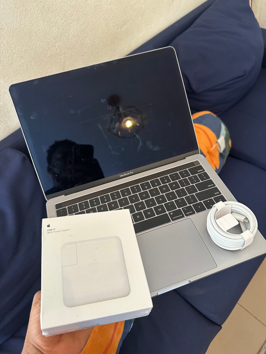MacBook Pro 2018 core I5