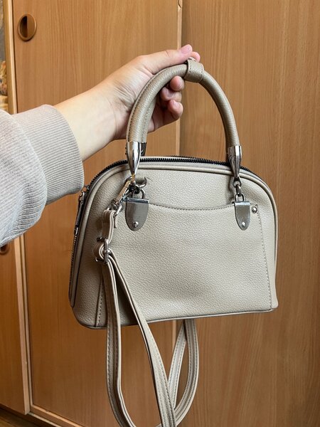 Сумка женская , 1-2 носила .