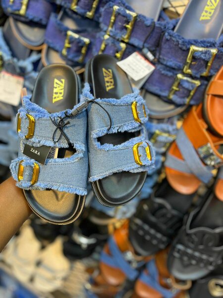 zara slippers