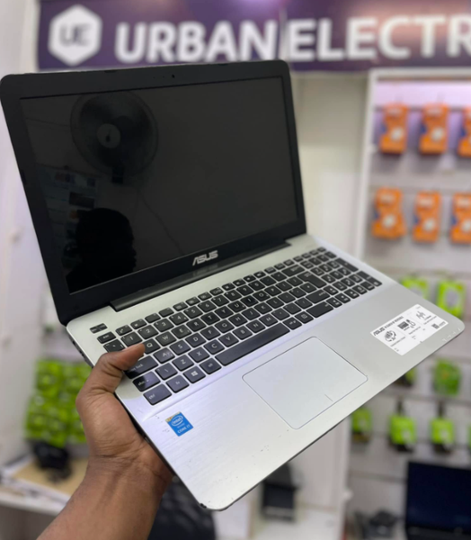Asus X555LA Notebook (Core i7)