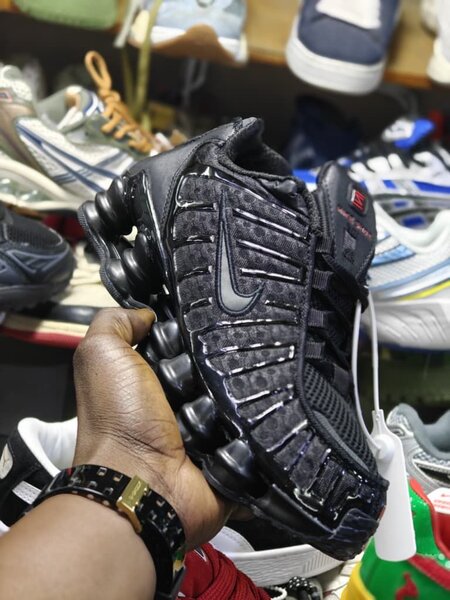 Baskets noires élégantes