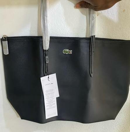 Sac cabas Lacoste élégant