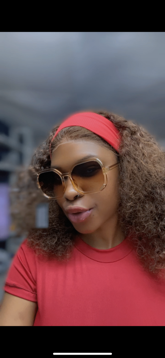 Lunettes de soleil stylées