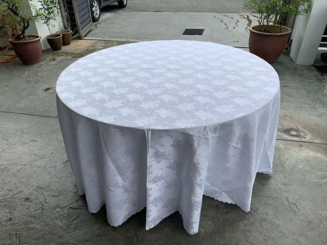 Nappe Ronde Blanche Élégante