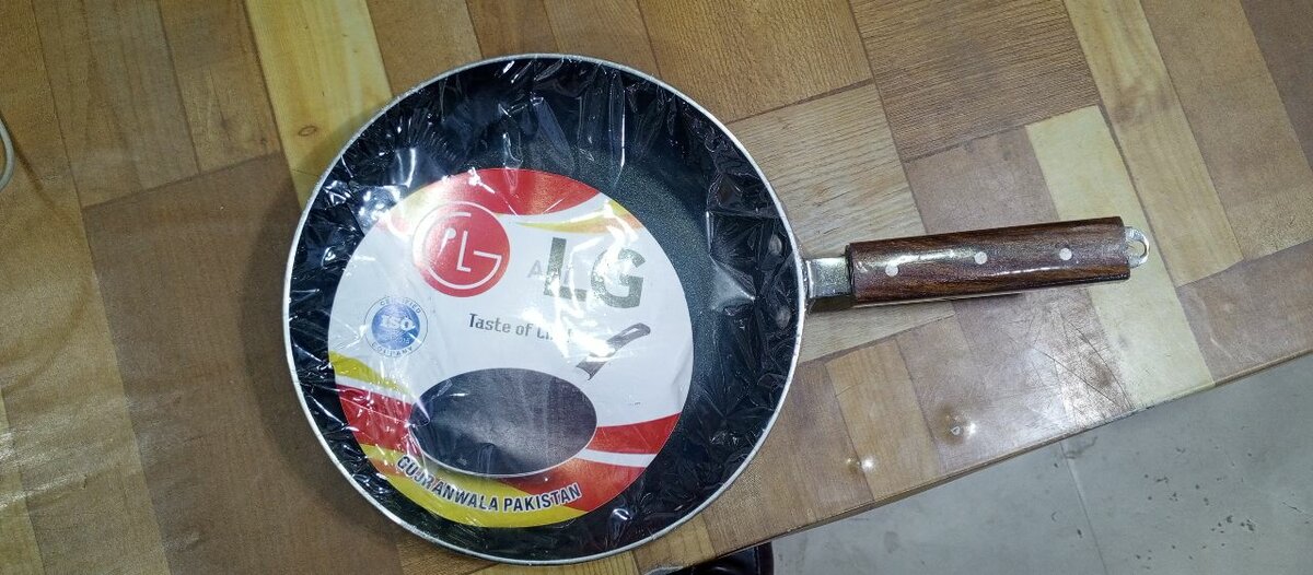 Fry pan