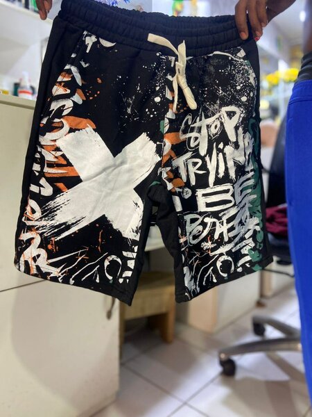 Shorts graphiques tendance