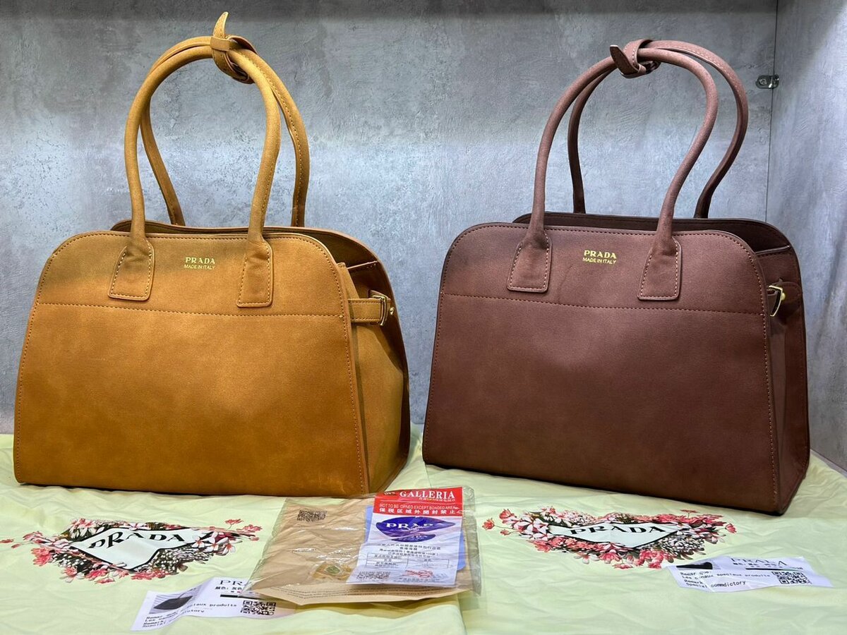 PRADA новинка/ бесплатная доставка