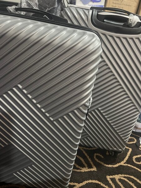 2 set travel suitcases from UK( Big and medium size)