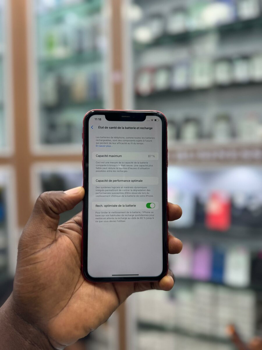 iPhone 11 simple 64Go  Casi ne