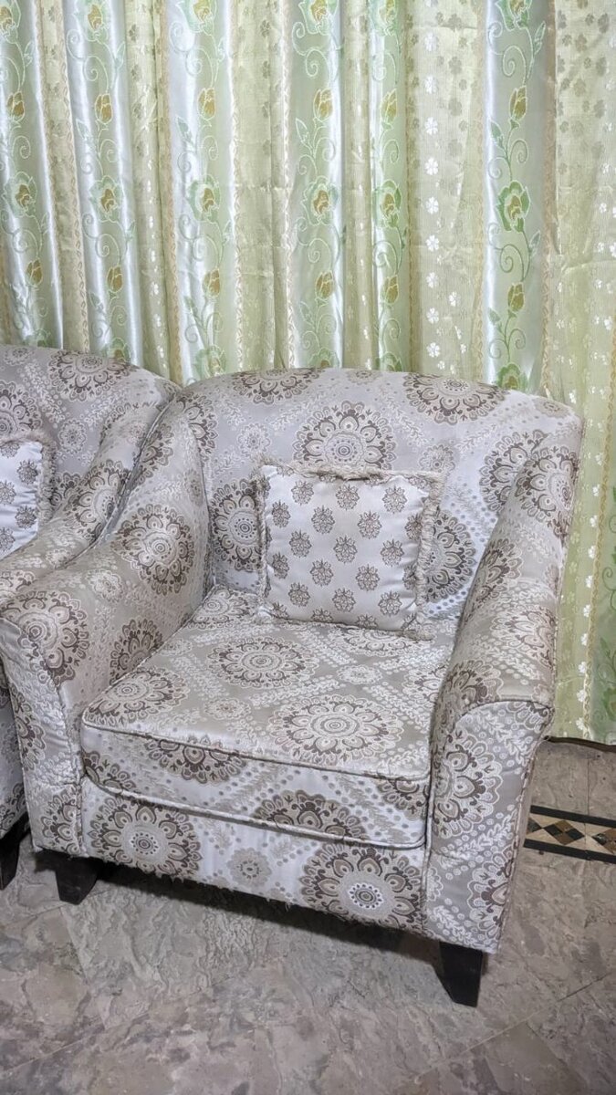 Single Seater Sofa Set