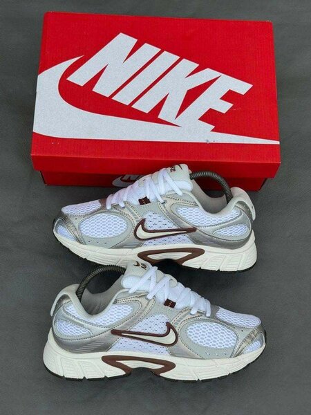 Nike Sneakers Vintage Blanc