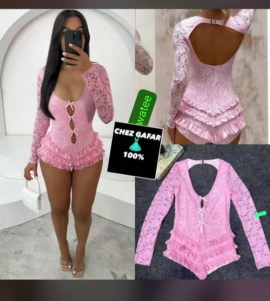 Body sexy en dentelle rose