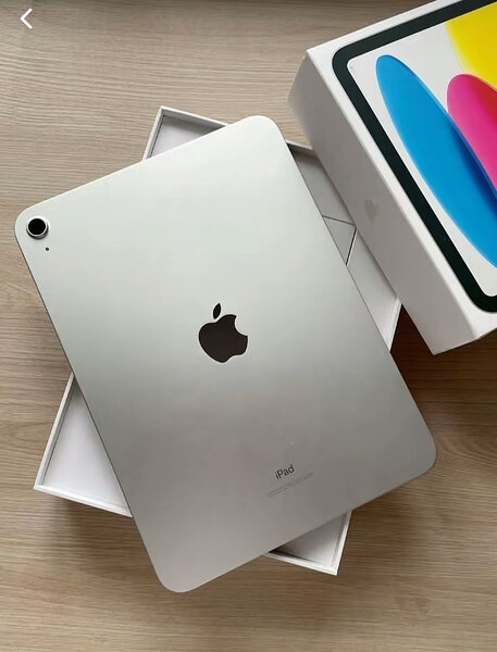 iPad coloré avec stylet.