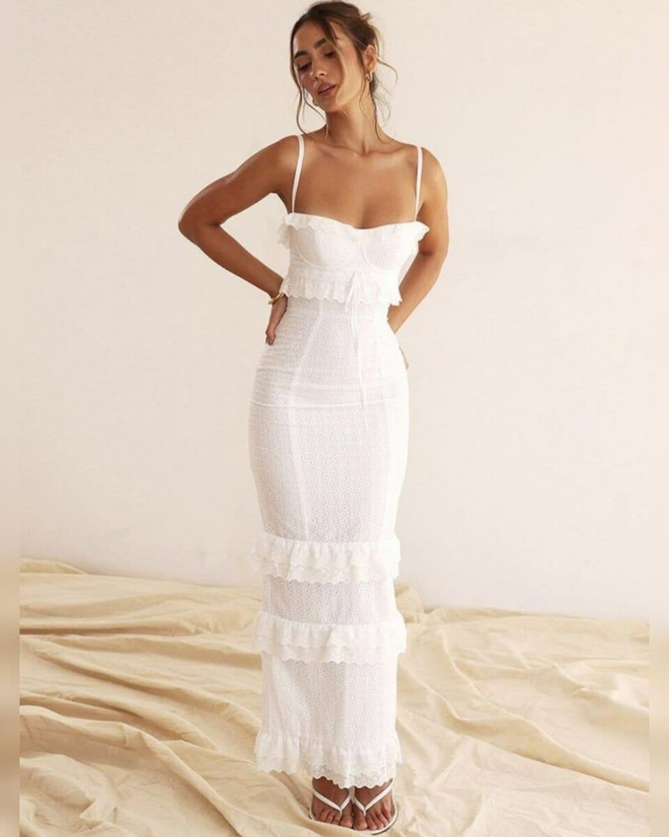HOUSE OF CB WHITE DRESS