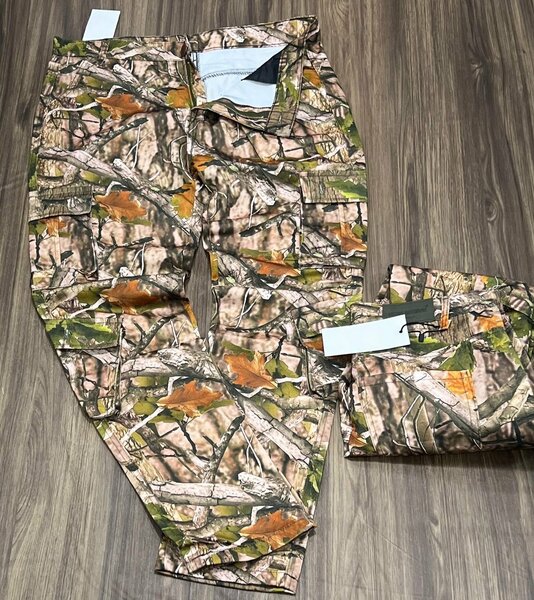 Side pocket trousers