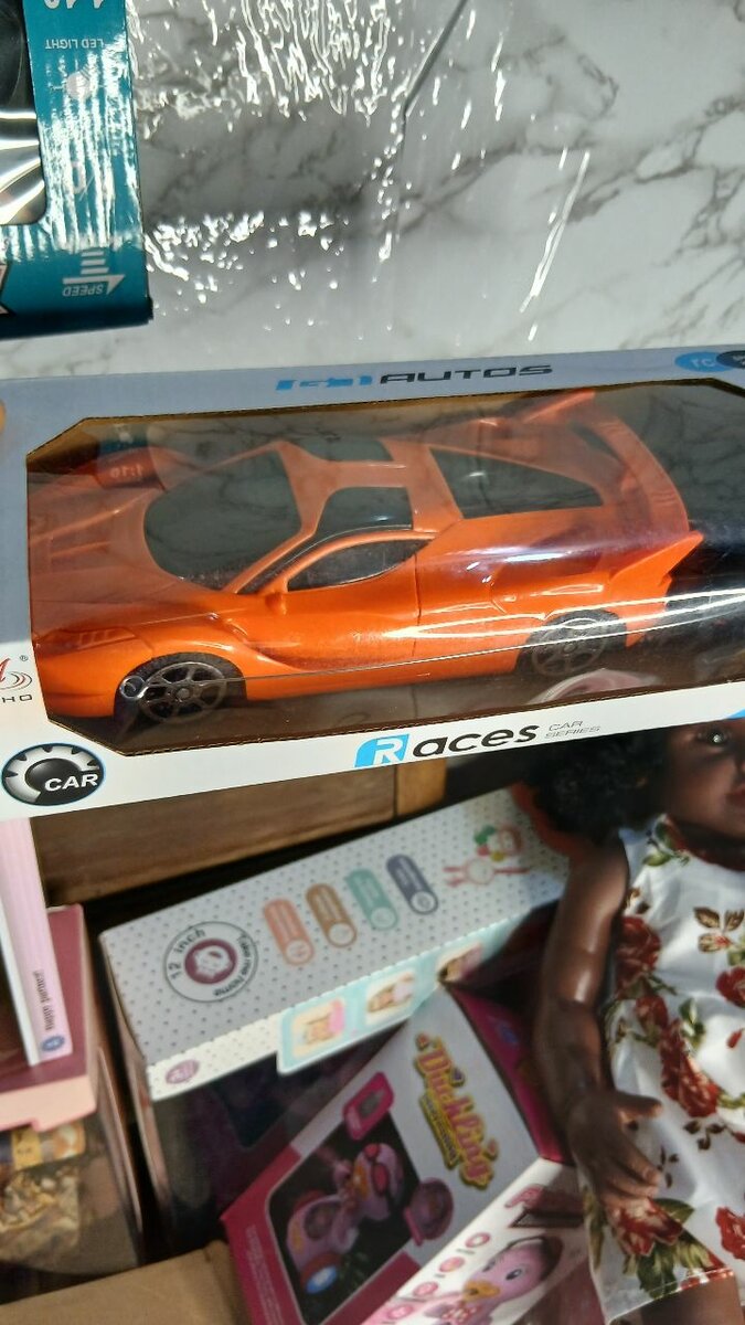 Voiture télécommandée sportive