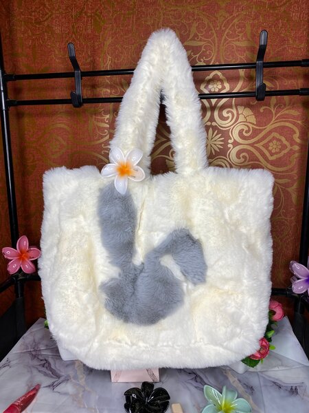 Sac fourrure blanc motif lapin