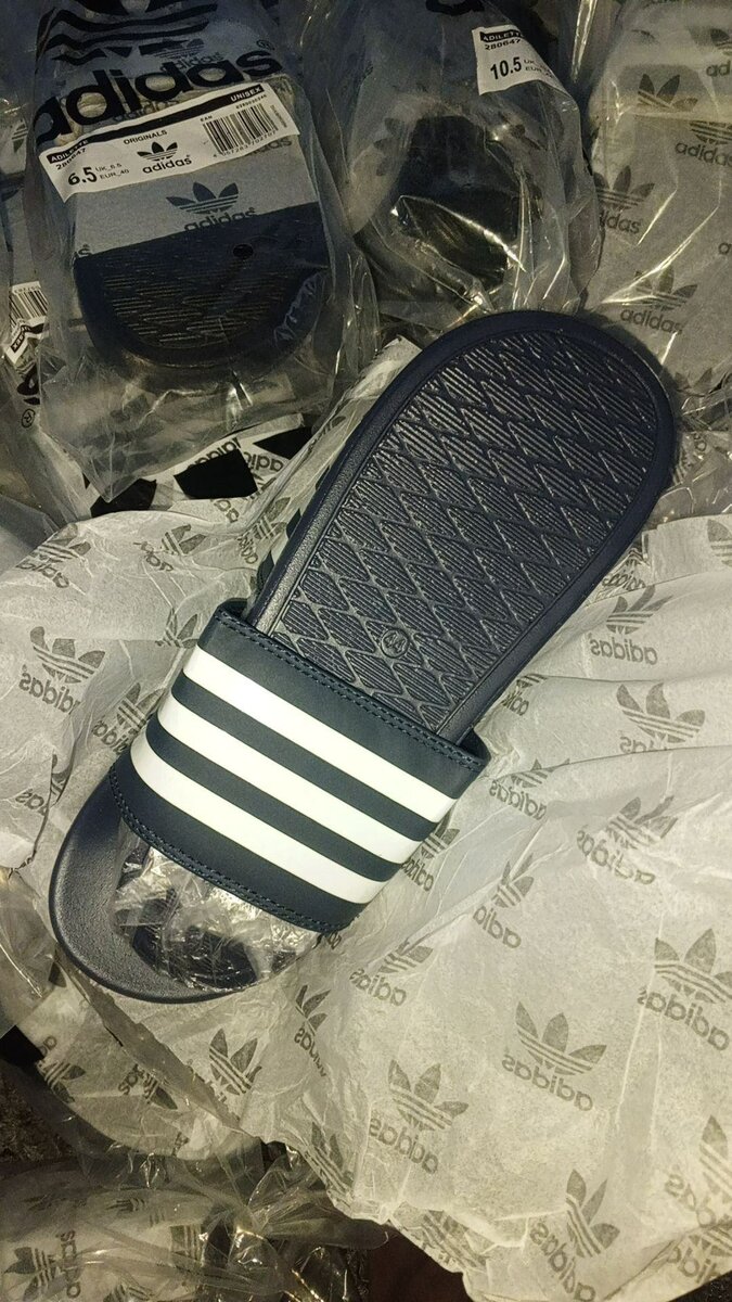 Adidas adilette