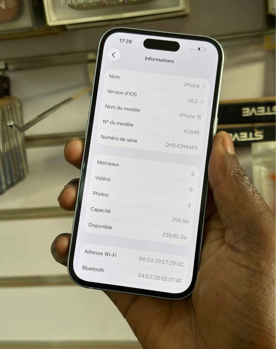 iPhone 15 256 Go Blanc Neuf