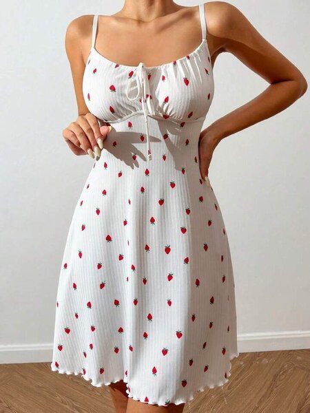 Robe de nuit à motifs cœur