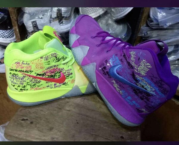 BASKETBALL KYRIE 4 MULTICOLOR