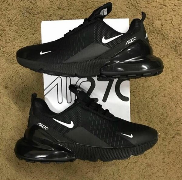 NIKE AIRMAX 270