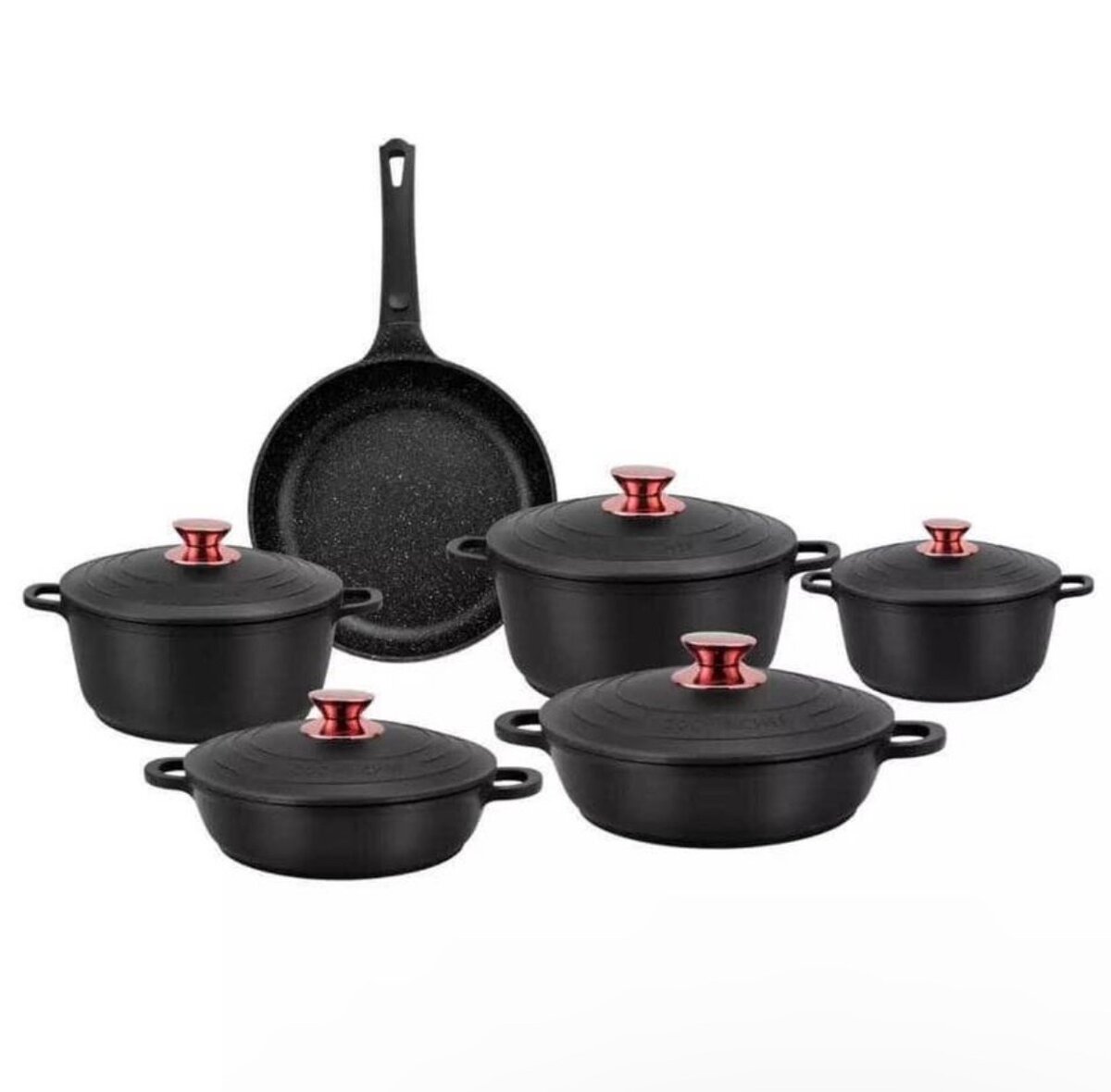 Die cast nonstick cookware