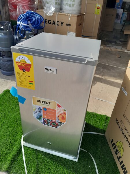 MITSUI TABLE TOP FRIDGE 93 LITRES