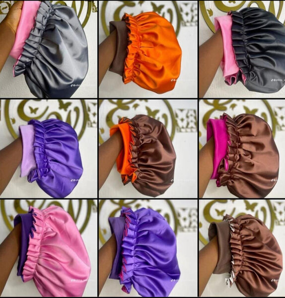 Bonnet en satin réversible