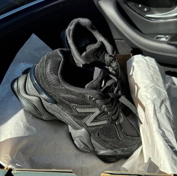 New balance 9060