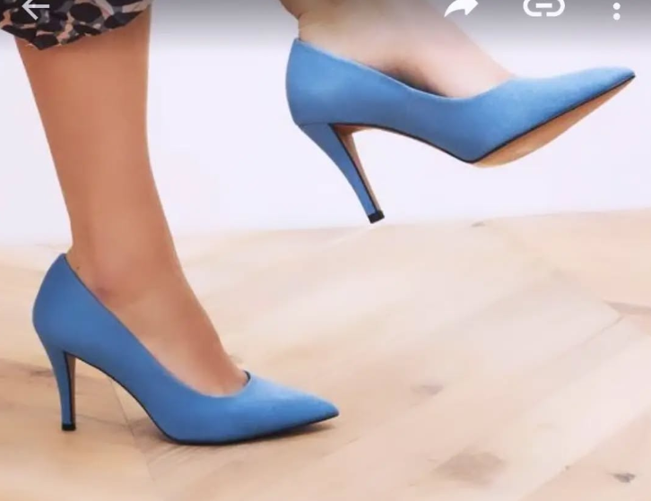 Blue Suede pointed court heel