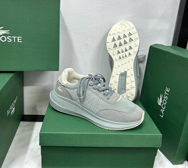 Lacoste Sneakers Homme Élégants