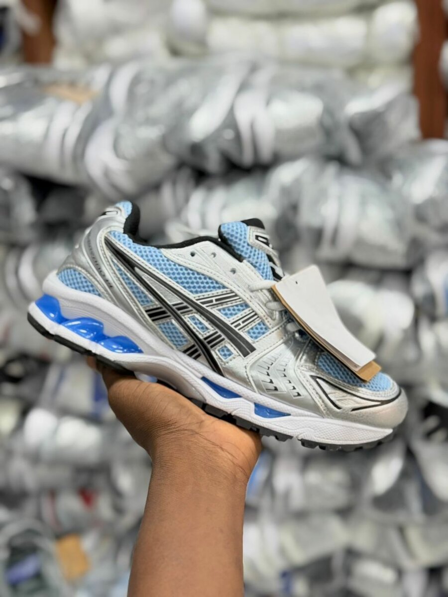 Asics kayano 14 bleu