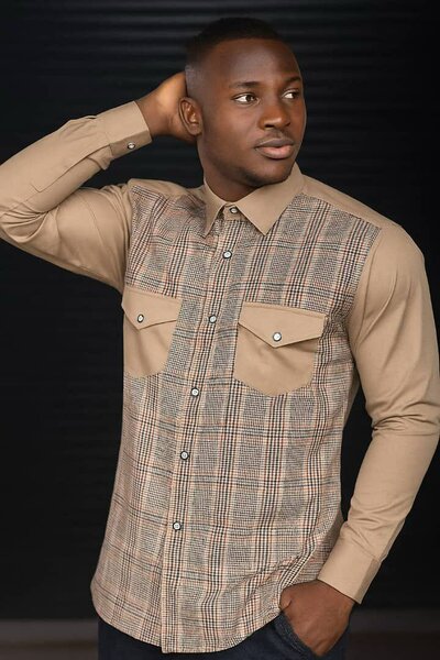 Chemise à carreaux élégante homme