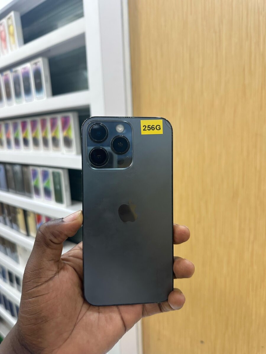 iPhone 14 pro Max 256giga 2 pu