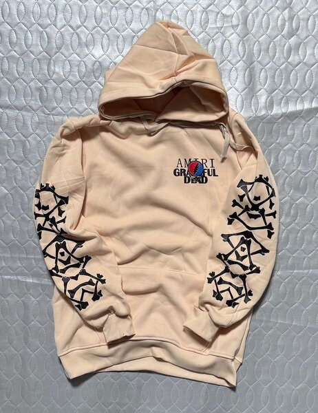 Sweat à capuche tendance