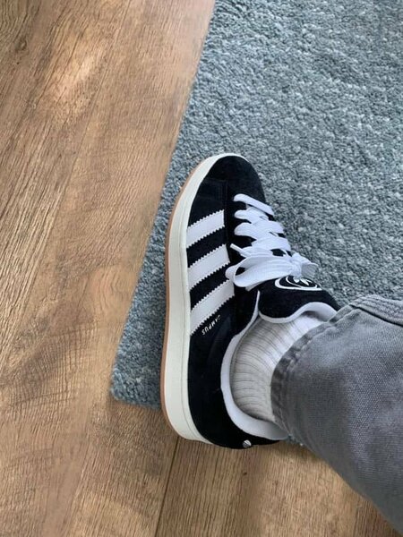 Adidas campus