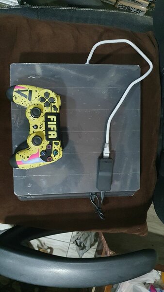 PS4 Slim craquez 500go