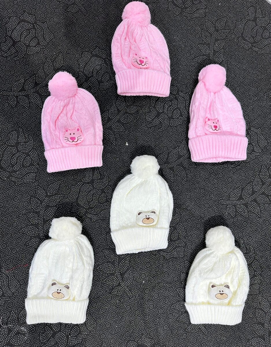 Bonnets bébés hiver pompon