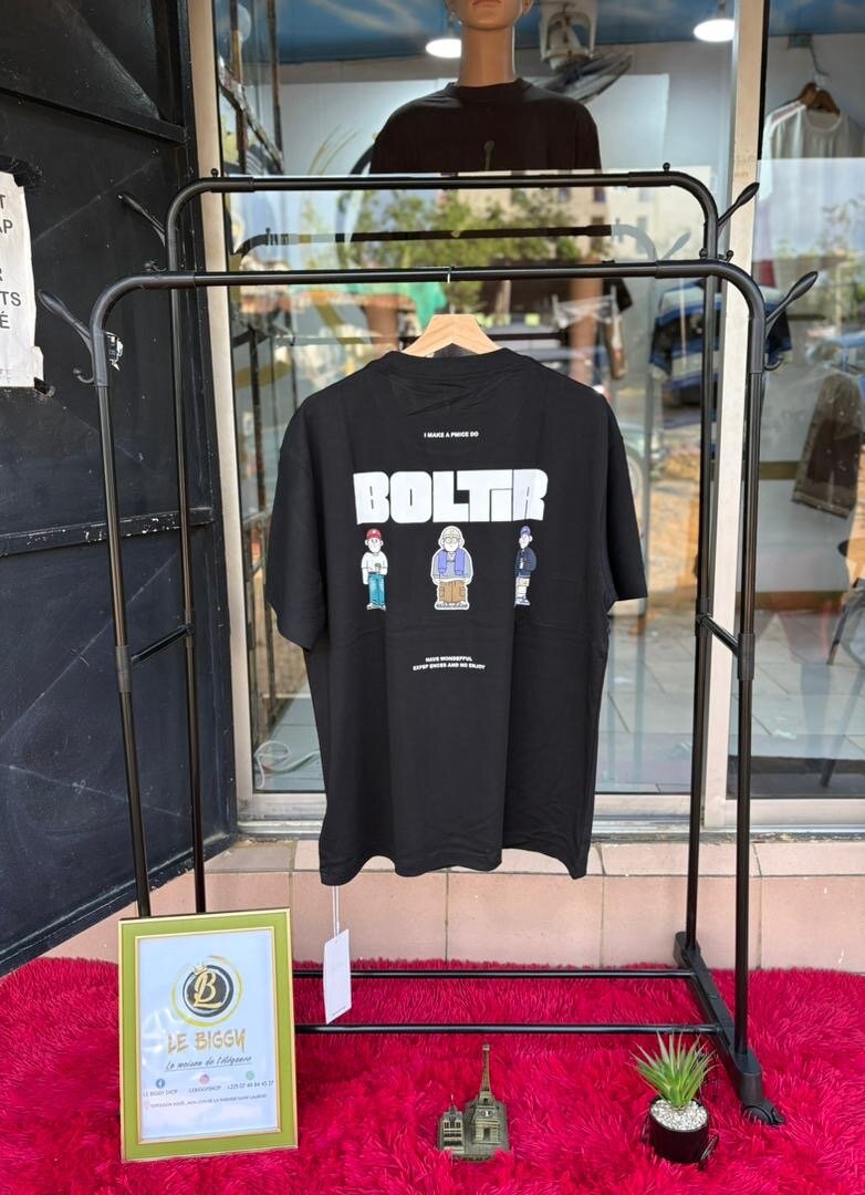 T-shirt noir graphique