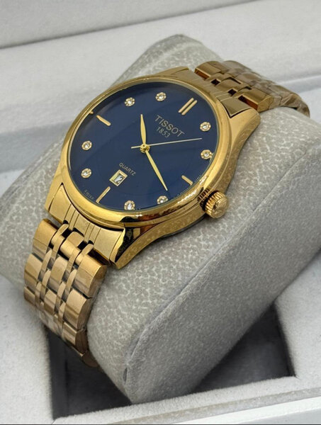 Montre Tissot Dorée Élégante